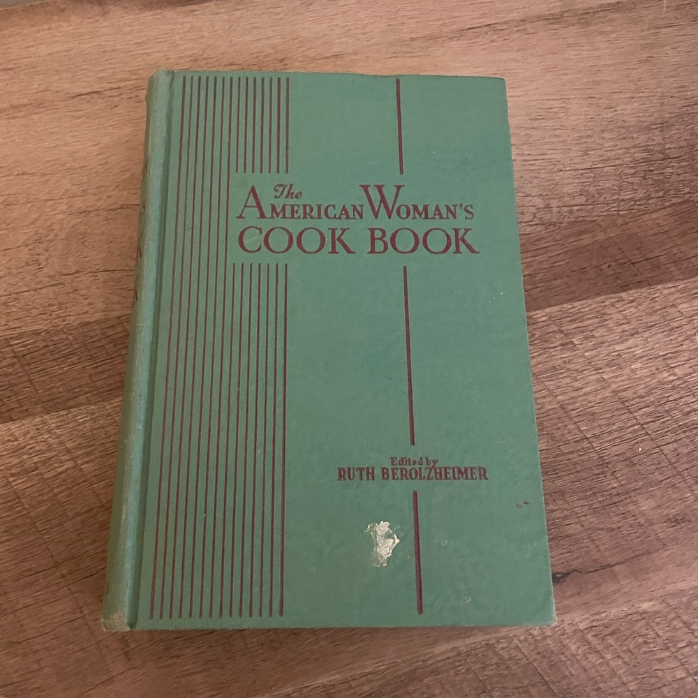 The American Woman's Cook Book - vintage-1944